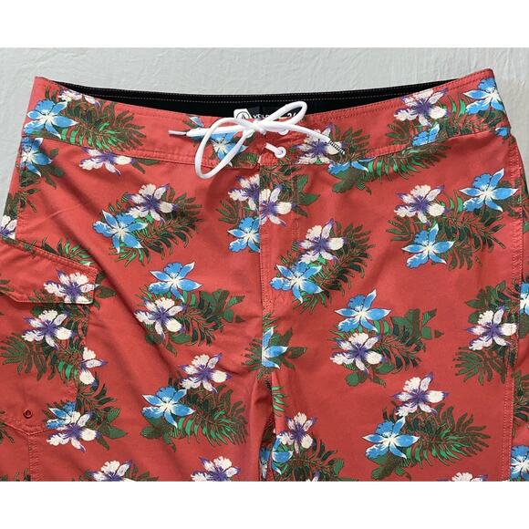 Volcom Men's Manic 20" Quick Dry Cargo Board Shorts. Red Floral, Men's 36. MINT! - Picture 2 of 5